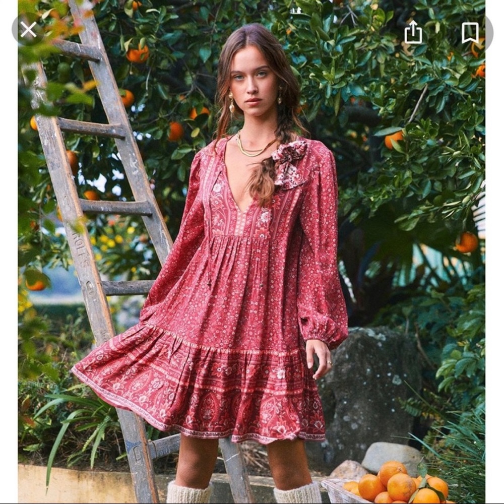 ✨SOLD✨Arnhem Crimson Floral Tunic